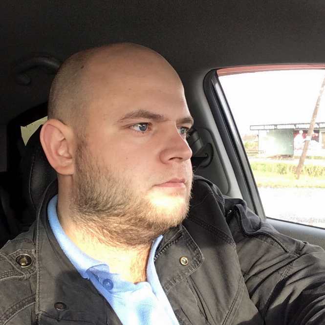 Попутчик Артём